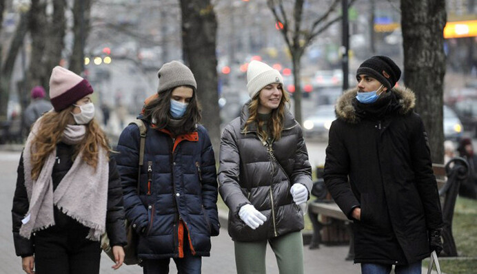 Дельта-штам несе загрозу для молодих людей - вчений