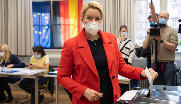 Провал партії Меркель, перемога соціалістів і 