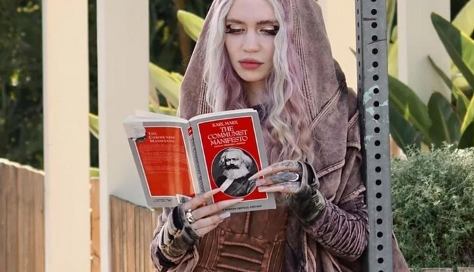 Граймс потроллила папарацци, которые гонялись за ней после разрыва с Илоном Маском