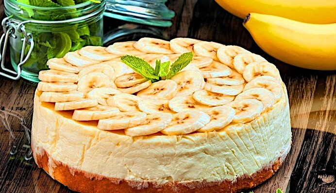 Как приготовить вкусный творожно-банановый торт: простой рецепт
