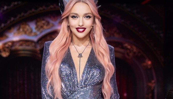 Оля Полякова показала розруху в розкішній київській квартирі після обвалу стелі