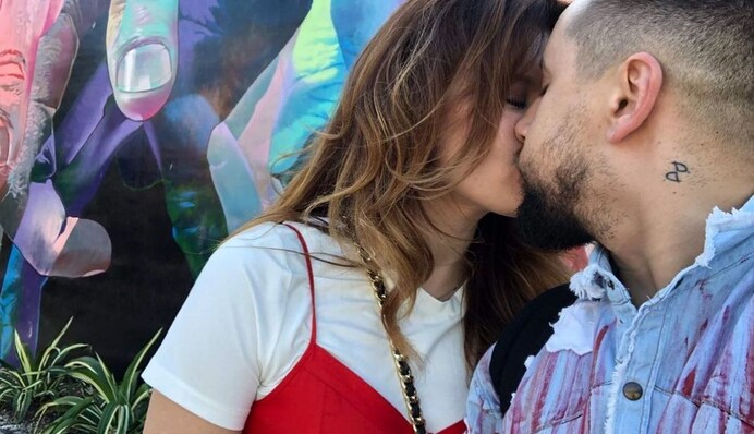 Надя Дорофєєва переплутала дружину Monatik'а з собою на фото з поцілунком - про дружину подумав і Дантес