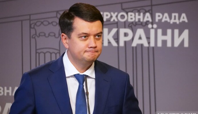 Не місце для дискусій: у що перетвориться Верховна Рада після відставки Разумкова