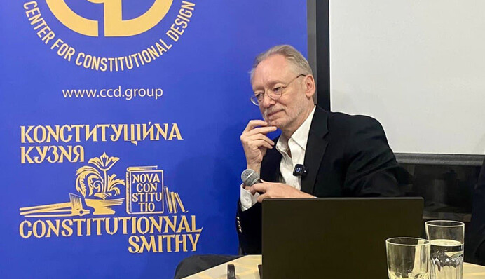 Украина - одна из стран, где ведется война за цивилизацию - американский профессор