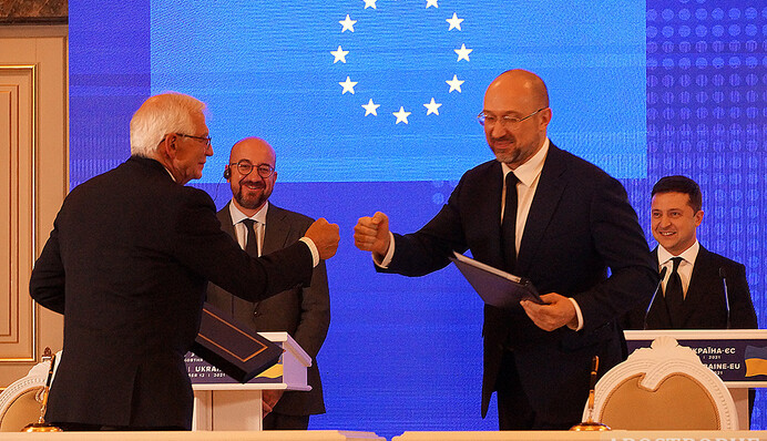 Саммит Украина-ЕС: Открытое небо – сейчас, миллиарды – потом