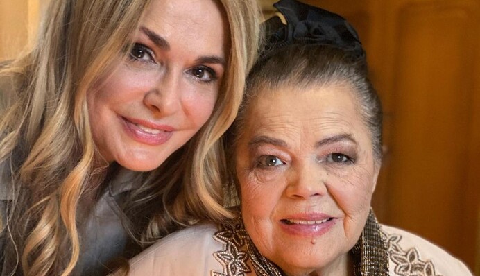 Ольга Сумська показала фото зі святкування 88-річчя мами-акторки