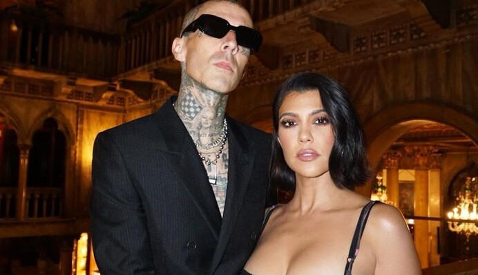 Кортни Кардашьян обручилась со своим бойфрендом: романтические фото с помолвки