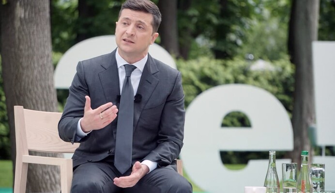 Минус 9: что поможет Зеленскому поднять рейтинг