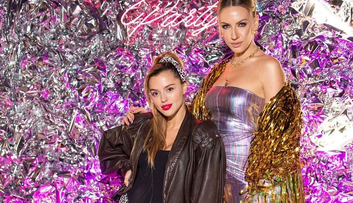 Леся Нікітюк відсвяткувала 34-річчя у стилі 90-х: яскраві фото свята