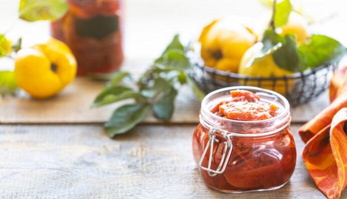 Как сделать вкусное варенье из айвы: простой рецепт