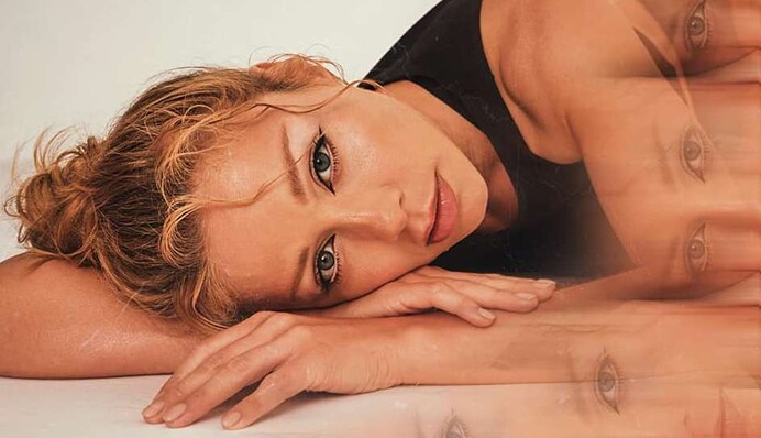 Тина Кароль представила мини-альбом 