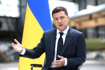 "Гаряча картопля" по-президентськи: що може врятувати Зеленського від великих неприємностей