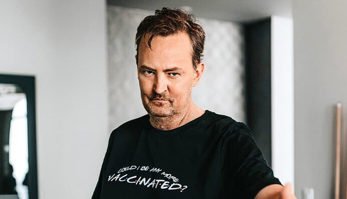 Мэттью Перри напишет мемуары о наркозависимости и сериале 