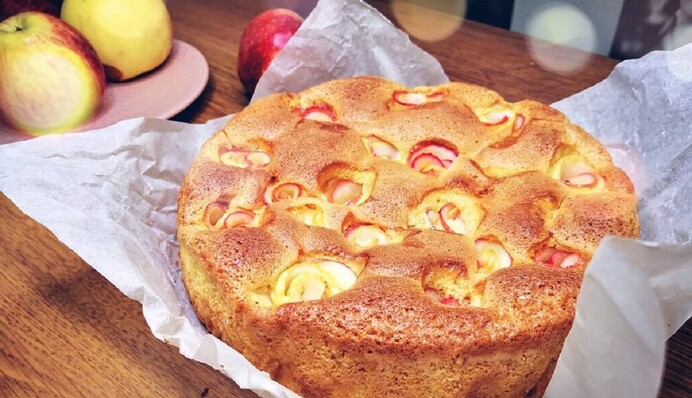 5 частых ошибок в приготовлении шарлотки: почему не удается простой пирог