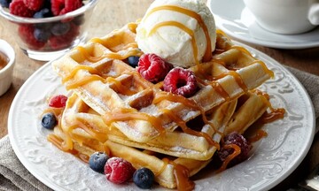 Як приготувати смачні бельгійські вафлі без вафельниці: простий рецепт