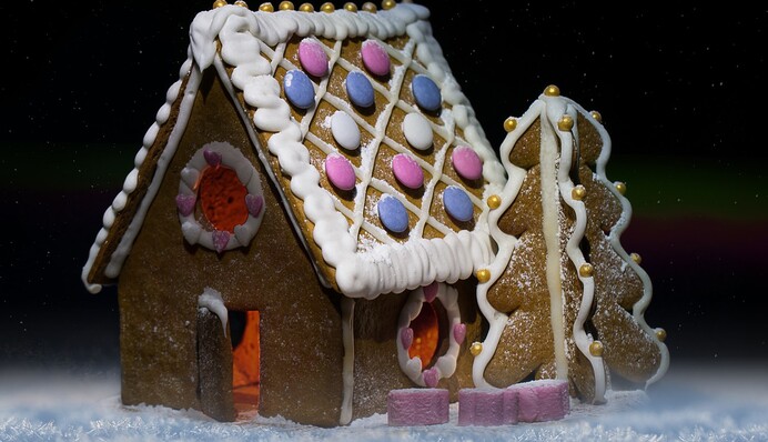 Как приготовить домашний торт Пряничный домик: простой рецепт