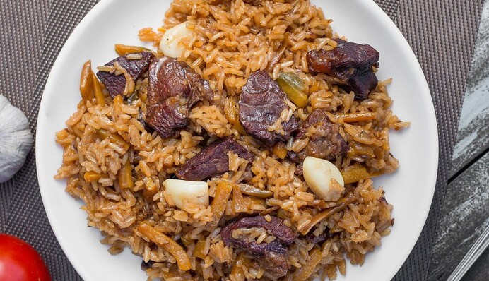 Як приготувати смачний узбецький плов із яловичиною: простий рецепт