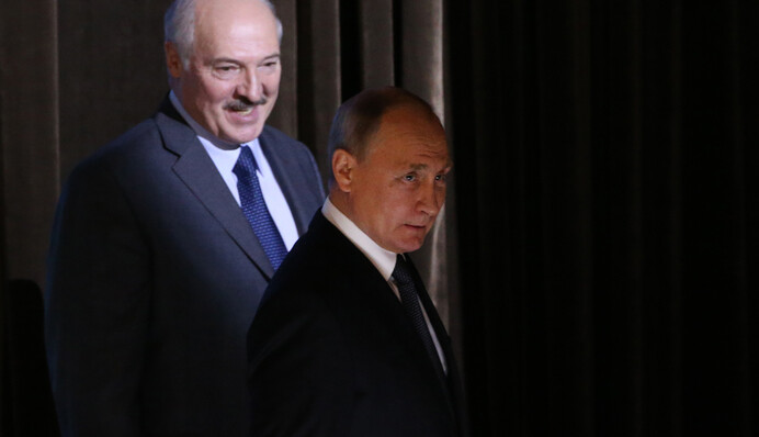 Прямой наводкой по Киеву: как Путин склонил Лукашенко к военному союзу