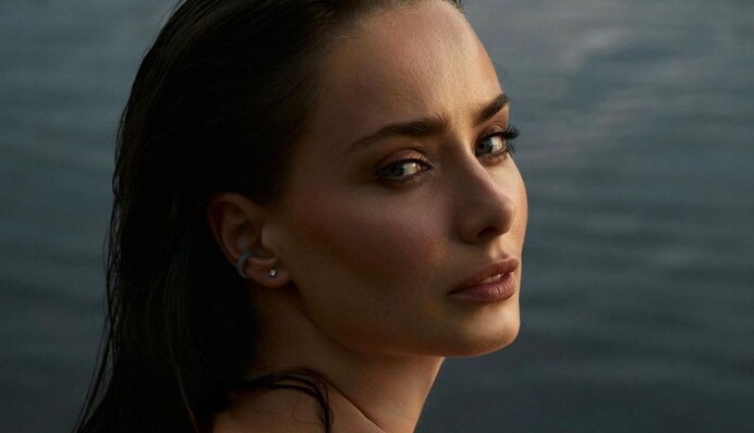 Ксенія Мішина розповіла про боротьбу з тяжким психічним розладом: Ридала, кричала, била подушки