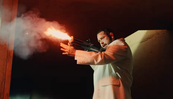 The Weeknd и Post Malone устроили перестрелку в новом клипе One Right Now - его сняла одесситка Таню Муиньо