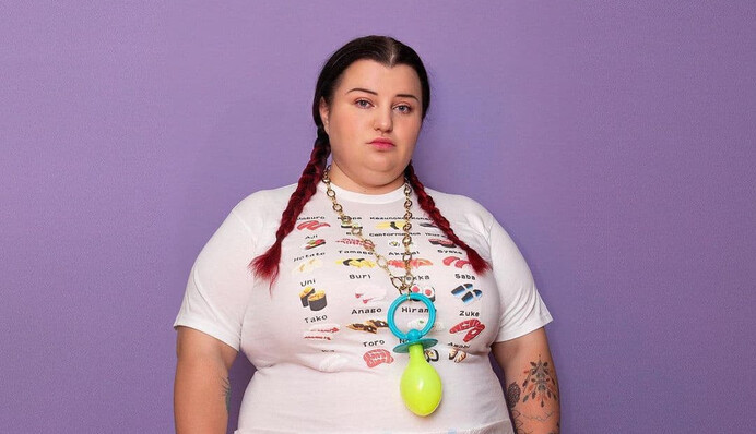 alyona alyona знялася в спідній білизні і звернулася до підлітків з важливим посланням