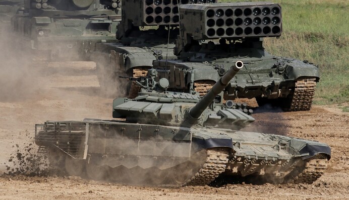 Запах пороха: зачем вокруг Украины нагнетается напряженность