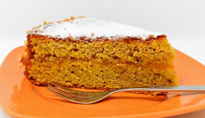 Як приготувати в піст смачний морквяний пиріг: простий рецепт