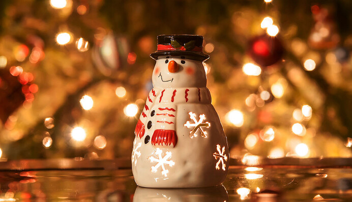 Як прикрасити будинок до Нового року без ялинки: 5 креативних ідей