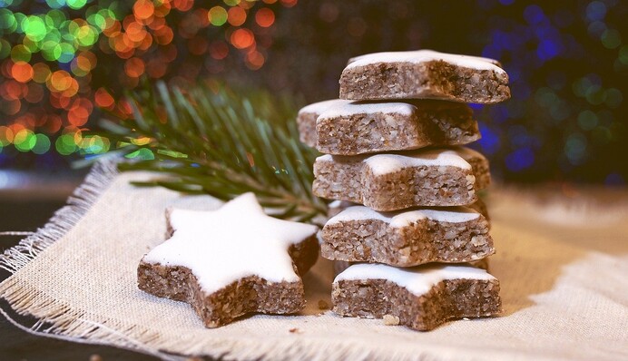Як спекти ароматне печиво з корицею на Новий рік – простий рецепт від королівського кондитера