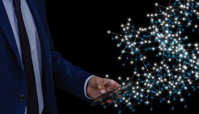 Ближе к людям: какие инновационные сервисы помогают депутатам взаимо­действовать со своими избирателями ­