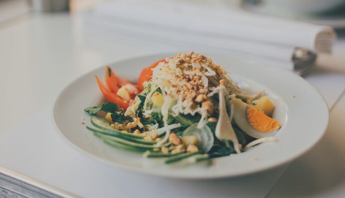 5 салатов на Новый год, которые уже набили оскомину – чем их заменить