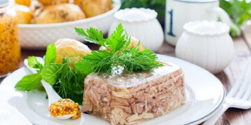 Готуємо смачний холодець із індички на новорічний стіл: простий рецепт