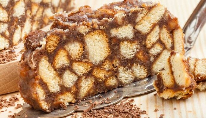 Как приготовить вкусный торт из печенья и сгущенки без выпечки: простой рецепт