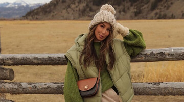 Як виглядають наймодніші жіночі спортивні костюми: 6 головних трендів 2022 року