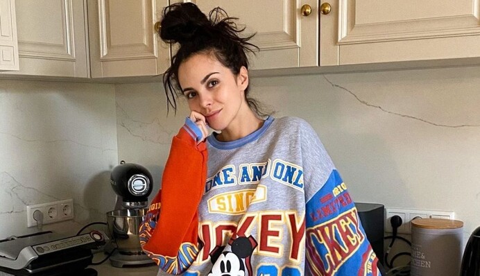 Настя Каменских в Мексике устроила показ соблазнительной пляжной моды - как одевается певица