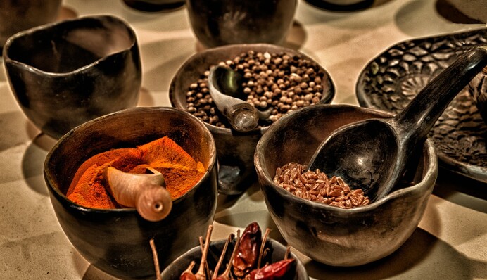 5 приправ, які не варто додавати в суп – псують смак та запах