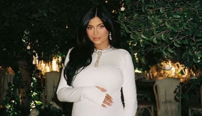 Кайли Дженнер устроила праздник в честь будущего ребенка - гости дарили люксовые вещи