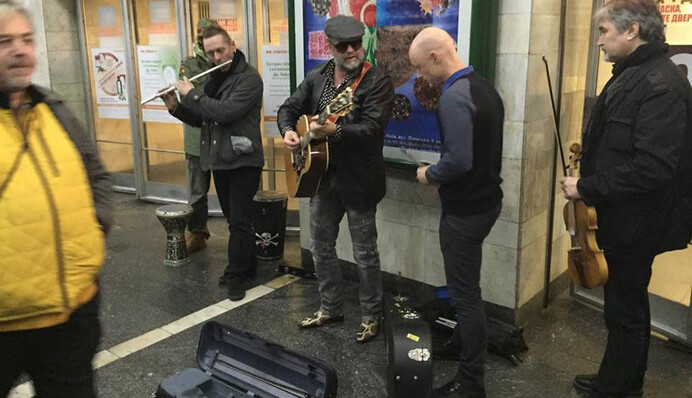 Гребенщиков спел в киевском метро: опубликованы фото и видео