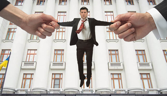 Сателіти йдуть на дно: як живуть депутати 