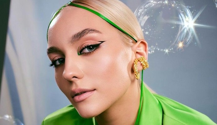 Певица ROXOLANA представила песню для Нацотбора на Евровидение-2022 - без этно не обошлось