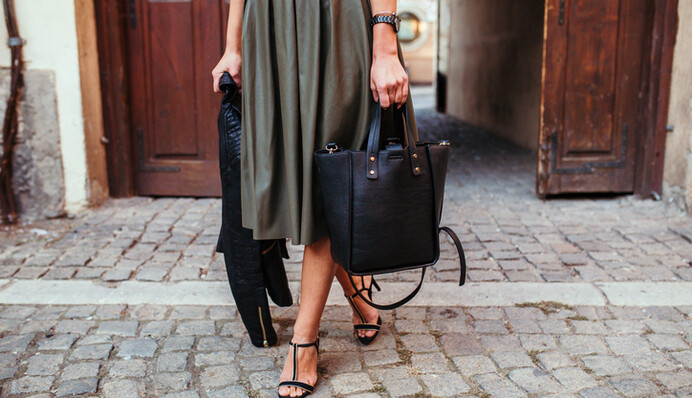 9 модних спідниць, які варто приміряти у 2022 році: трендові фасони та кольори