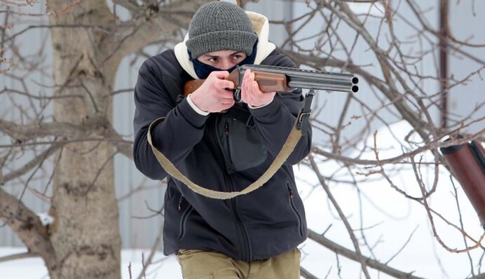 Темні часи: українці активно скуповують зброю