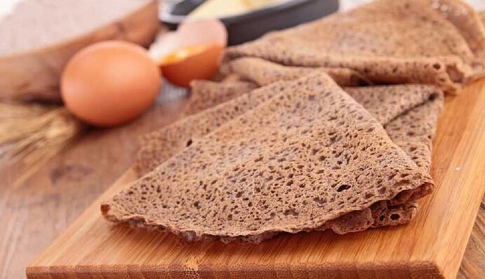 Як приготувати млинці з гречаного борошна: простий рецепт