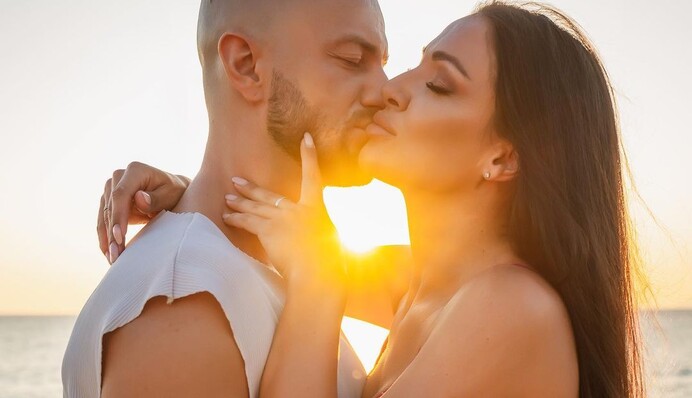 Влад Яма с женой устроили фотосессию в стиле 