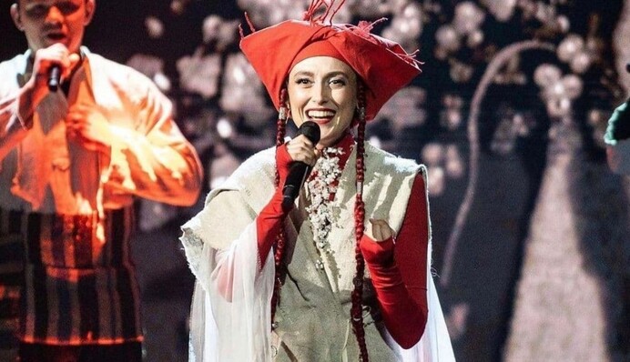 Как Алина Паш ездила в Крым: Государственная пограничная служба Украины показала документ