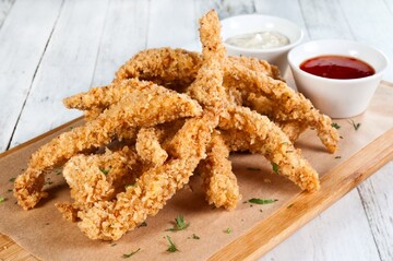 Як приготувати хрусткі курячі стріпси як у KFC: простий рецепт