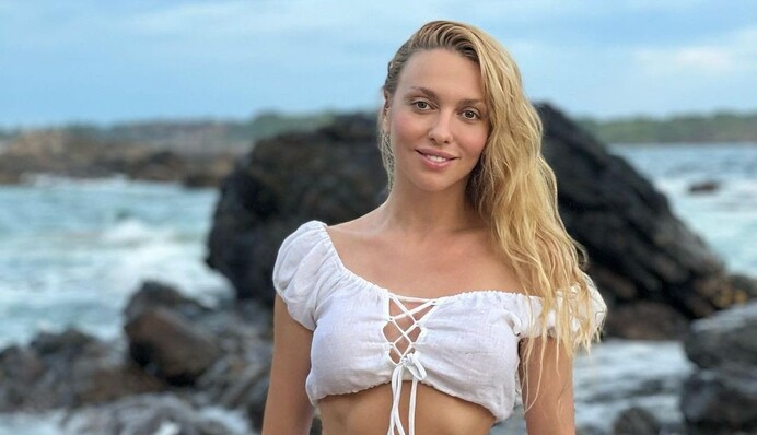 Все буде добре: Оля Полякова показала фото з відпустки та заявила, що летить додому