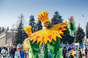 На ВДНГ встретят весну зажигательными танцами, пением, спектаклями и файер-шоу