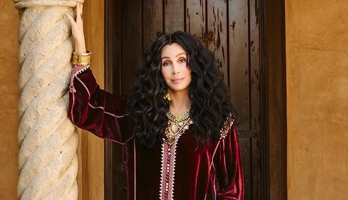 Певица Шер выступила в поддержку и объяснила, почему Украина важна для США