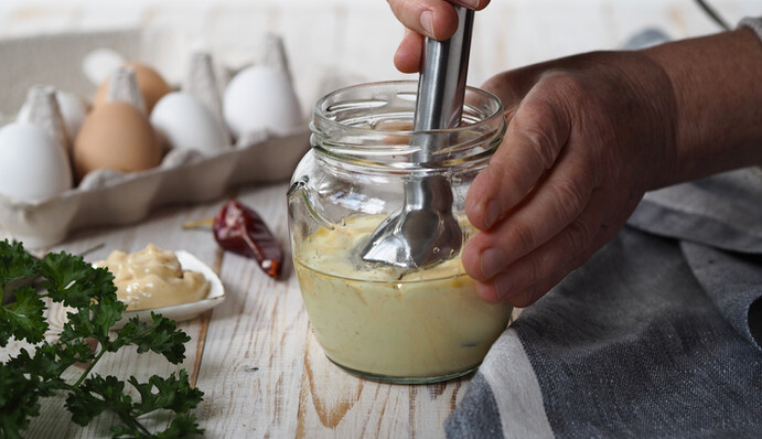 Как сделать домашний майонез: простые рецепты на желтках